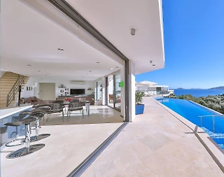 Kaş Kalkan'da Enfes Doğa Manzaralı, Özel Havuzlu, Kiralık Villa - 1