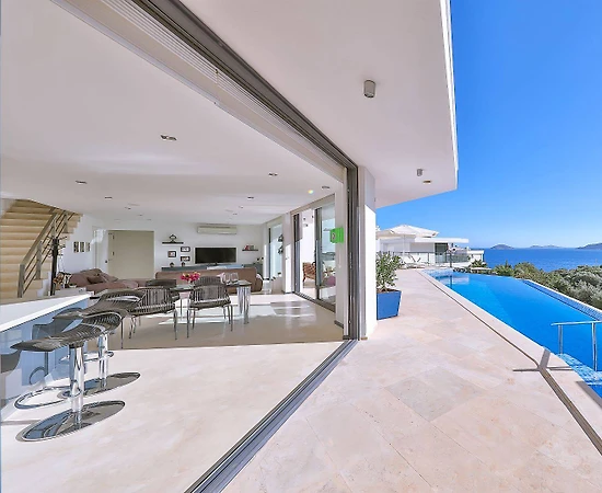 Kaş Kalkan'da Enfes Doğa Manzaralı, Özel Havuzlu, Kiralık Villa - 1