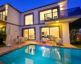 Faralya'da Deniz Manzaralı, Özel Havuzlu, Saunalı, Lüks Villa  - 1