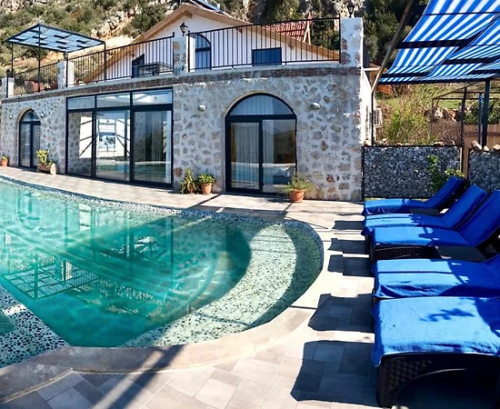 Kalkan Akbel'de Doğa İle İç İçe, Özel Havuzlu, Korunaklı Villa - 1