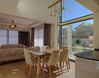 Fethiye Ölüdeniz'de Geniş Ailelere Uygun, Özel Havuzlu, Şık Villa - 4