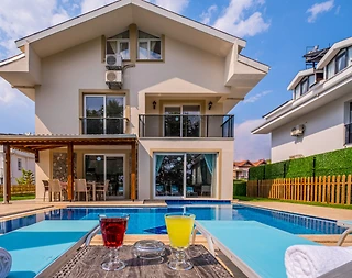 Fethiye'de Çalış Plajına Yakın Konumda, Özel Havuzlu, 4+1, Lüks Villa - 4