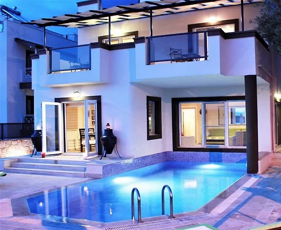 Antalya Kalkan'da Modern Tasarımlı, Özel Havuzlu, Kiralık Villa - 1