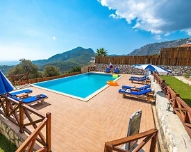 Seydikemer'de Görkemli Doğa Manzaralı, Özel Havuzlu, Otantik Villa - 3