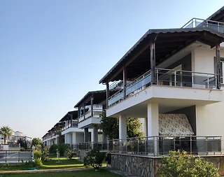 Kuşadası Güzelçamlı'da Site İçerisinde, Ortak Havuzlu, Kiralık Villa - 5