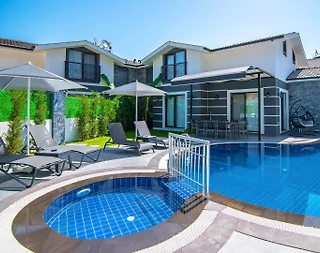 Ortaca Dalyan'da Merkezi Konumda, Özel Havuzlu, Lüks Villa - 1