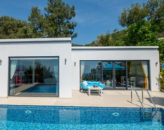 Kaş Üzümlü'de Doğayla Baş Başa, Açık ve Kapalı Havuzlu, Balayı Villası - 2