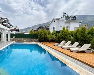 Fethiye Hisarönü'nde Merkezi Konumda, Özel Havuzlu, 8 Kişilik Villa - 2