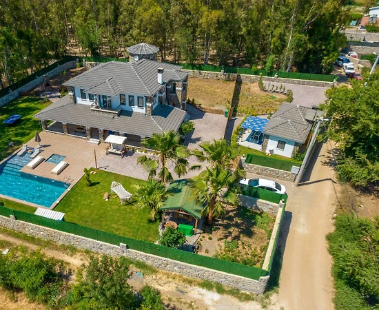 Fethiye Kayaköy'de Görkemli Tasarıma Sahip, Özel Havuzlu, Kiralık Malikane - 1