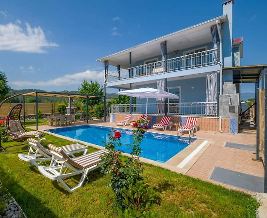 Muğla Seydikemer'de Gözlerden Uzak Konumda, Özel Havuzlu, 4+1 Villa - 1