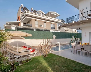 Fethiye Akarca'da Konforlu Tasarımlı, Özel Havuzlu, 4+1 Villa - 5