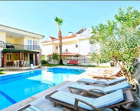 Fethiye Akarca'da Merkeze Yakın Konumda, Özel Havuzlu, Konforlu Villa  - 2