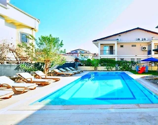 Fethiye Akarca'da Merkeze Yakın Konumda, Özel Havuzlu, Konforlu Villa - 1