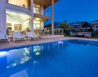 Fethiye Akarca'da Denize Yakın Mesafede, Özel Havuzlu, 3+1 Villa - 5