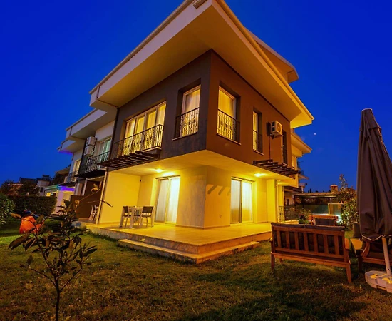 Fethiye Akarca'da Denize Yakın Konumda, Ortak Havuzlu, 2+1 Apart - 1