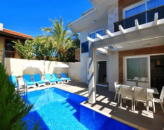 Fethiye Akarca'da Geniş Ailelere Uygun Özel Havuzlu, Ferah Villa - 4