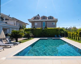 Fethiye Akarca'da Geniş Bahçeli, Özel Havuzlu, Kiralık Villa - 2