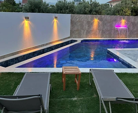 Fethiye Babataşı'nda Çekirdek Ailelere Uygun, Özel Havuzlu, Kiralık Villa - 1