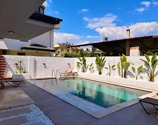 Fethiye Babataşı'nda Merkezi Konumda, Özel Havuzlu, Lüks Villa - 1