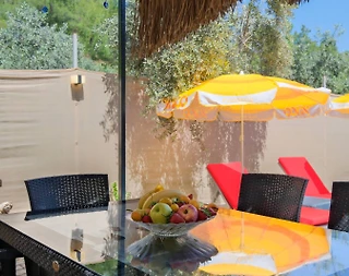 Fethiye Karagedik'te Ahşap Tasarımlı, Özel Havuzlu, 1+1 Villa - 2