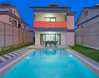 Fethiye Çiftlik'te Merkeze Yakın, Özel Havuzlu, Konforlu Villa - 1