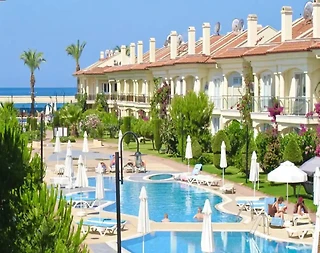 Fethiye Karagedik'te Denize Yakın Konumda, Ortak Havuzlu, Şık Suit - 1