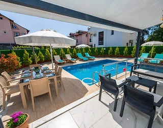 Fethiye Çiftlik'te Denize Yakın Konumda, Özel Havuzlu, 4+1 Villa - 5