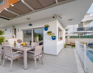 Fethiye Akarca'da Merkeze Yakın Konumda, Özel Havuzlu, Modern Villa - 3