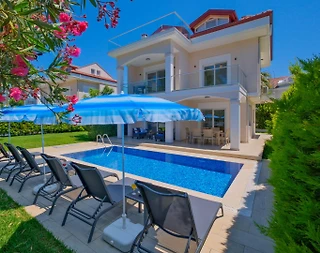 Fethiye Çiftlik'te Plaja Yakın, Özel Havuzlu, Jakuzili, Müstakil Villa - 4
