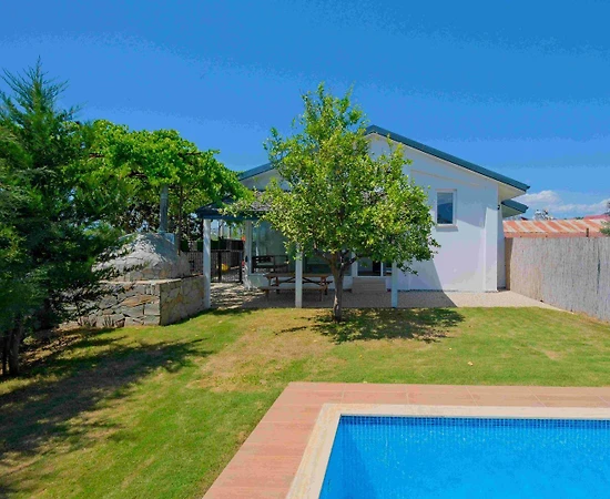 Fethiye Cami'de Merkezi Konumda, Özel Havuz, Konforlu Villa - 1