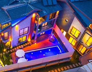 Fethiye Çamköy'de Geniş Ailelere Uygun, Özel Havuzlu, Kiralık Villa - 1