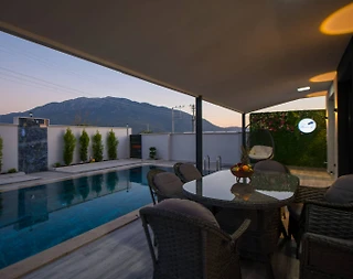 Fethiye Çamköy'de Modern Tasarımlı, Özel Havuzlu, 6 Kişilik Villa - 4