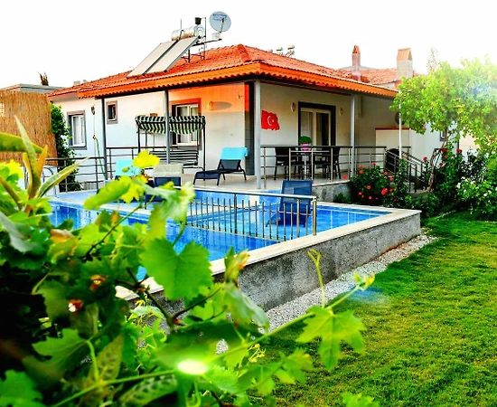 Fethiye Çamköy'de Geniş Bahçeli, Özel Havuzlu, 4 Kişilik Villa - 1