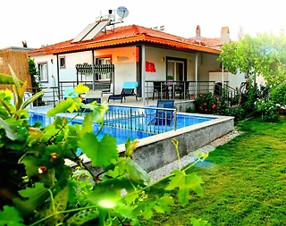 Fethiye Çamköy'de Geniş Bahçeli, Özel Havuzlu, 4 Kişilik Villa - 1