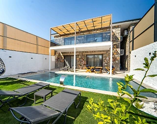 Fethiye Eldirek'te Nezih Konumda, Özel Havuzlu, Taş Villa - 2