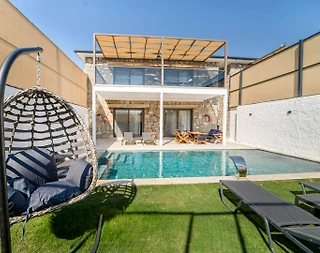 Fethiye Eldirek'te Nezih Konumda, Özel Havuzlu, Taş Villa - 4
