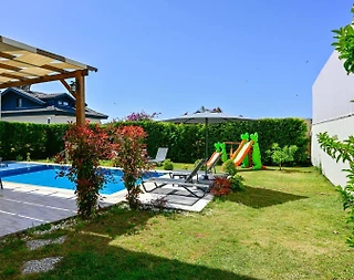 Fethiye Çiftlik'te Çocuk Oyun Alanlı, Özel Havuzlu, Bahçeli Villa  - 2
