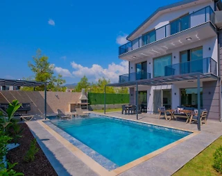 Fethiye Çiftlik'te Doğayla İç İçe, Özel Havuzlu, 4+1 Lüks Villa - 1