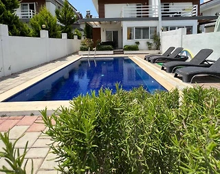 Fethiye Çiftlik'te Elverişli Konumda, Özel Havuzlu, 6 Kişilik Villa - 2