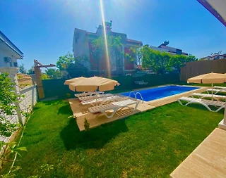 Fethiye Çiftlik'te Elverişli Konumda, Özel Havuzlu, Geniş Villa - 3