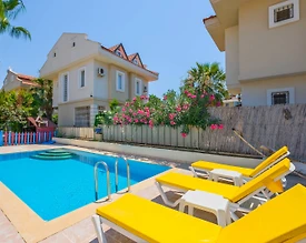 Fethiye Çiftlik'te Geniş Alanlara Sahip, Özel Havuzlu, Konforlu Villa - 3