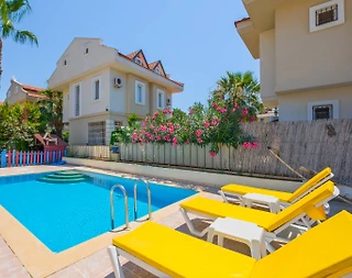 Fethiye Çiftlik'te Geniş Alanlara Sahip, Özel Havuzlu, Konforlu Villa - 3