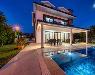 Fethiye Çiftlik'te Kalabalık Ailelere Uygun, Özel Havuzlu, Kiralık Villa - 2