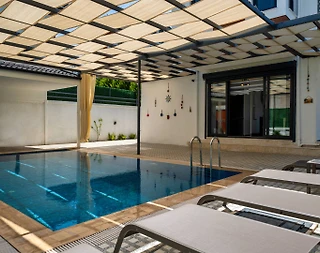 Fethiye Çiftlik'te Modern Tasarımlı, Özel Havuzlu, Şık Villa - 4