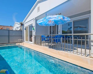 Fethiye Çiftlik'te Merkeze Yakın Konumda, Özel Havuzlu, Tatil Evi - 4