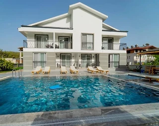 Fethiye Çiftlik'te Modern Tasarımlı, Ortak Havuzlu, Konforlu Daire - 1