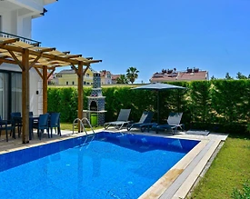 Fethiye Çiftlik'te Yemyeşil Bahçeli, Özel Havuzlu, Lüks Villa - 2