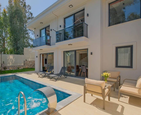 Fethiye Eldirek'te Doğa İçerisinde, Özel Havuzlu, Jakuzili Villa - 1