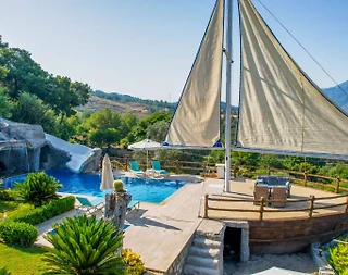 Fethiye Eldirek'te Geniş Bahçeli, Özel Havuzlu, Lüks Villa - 3
