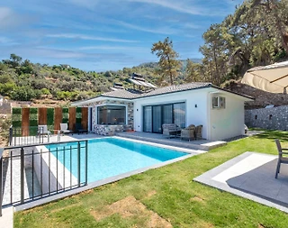 Fethiye Faralya'da Nezih Konumda, Özel Havuzlu, 6 Kişilik Villa - 1